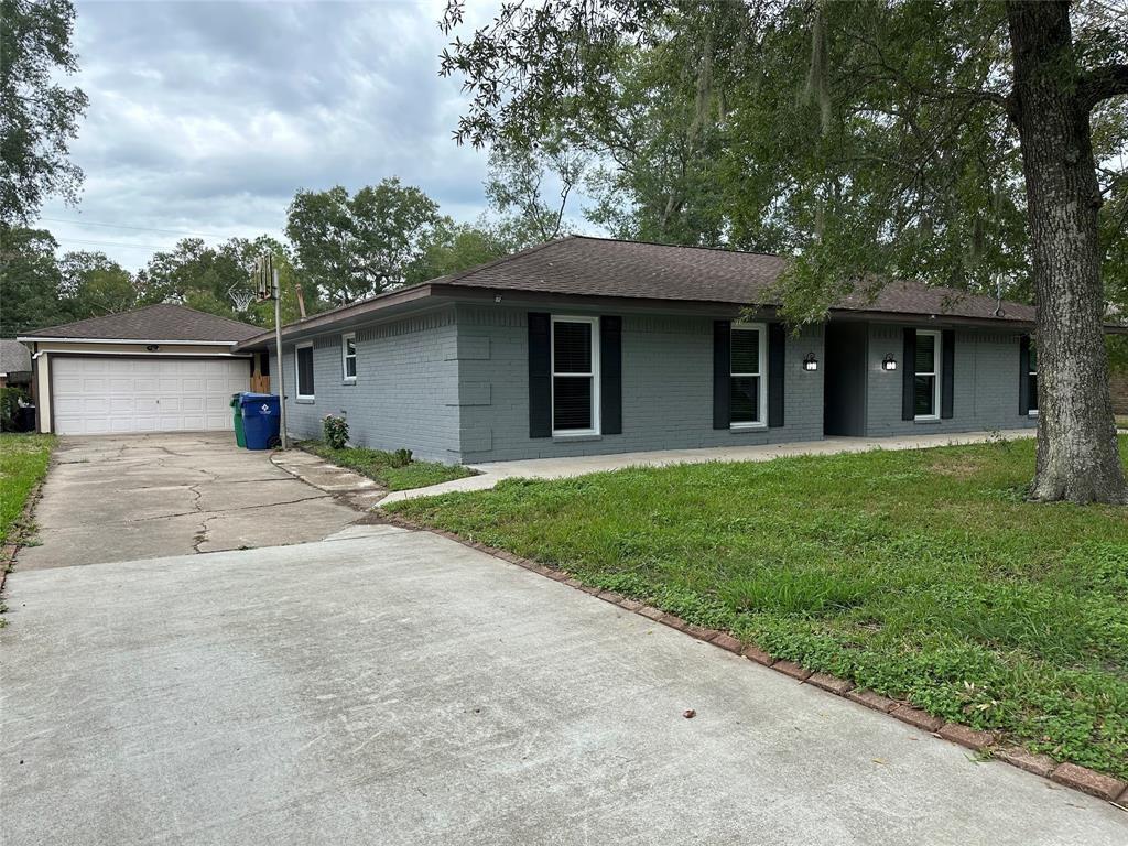 228 Oak Manor Drive