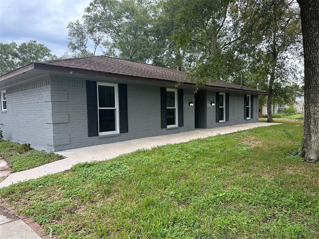 228 Oak Manor Drive