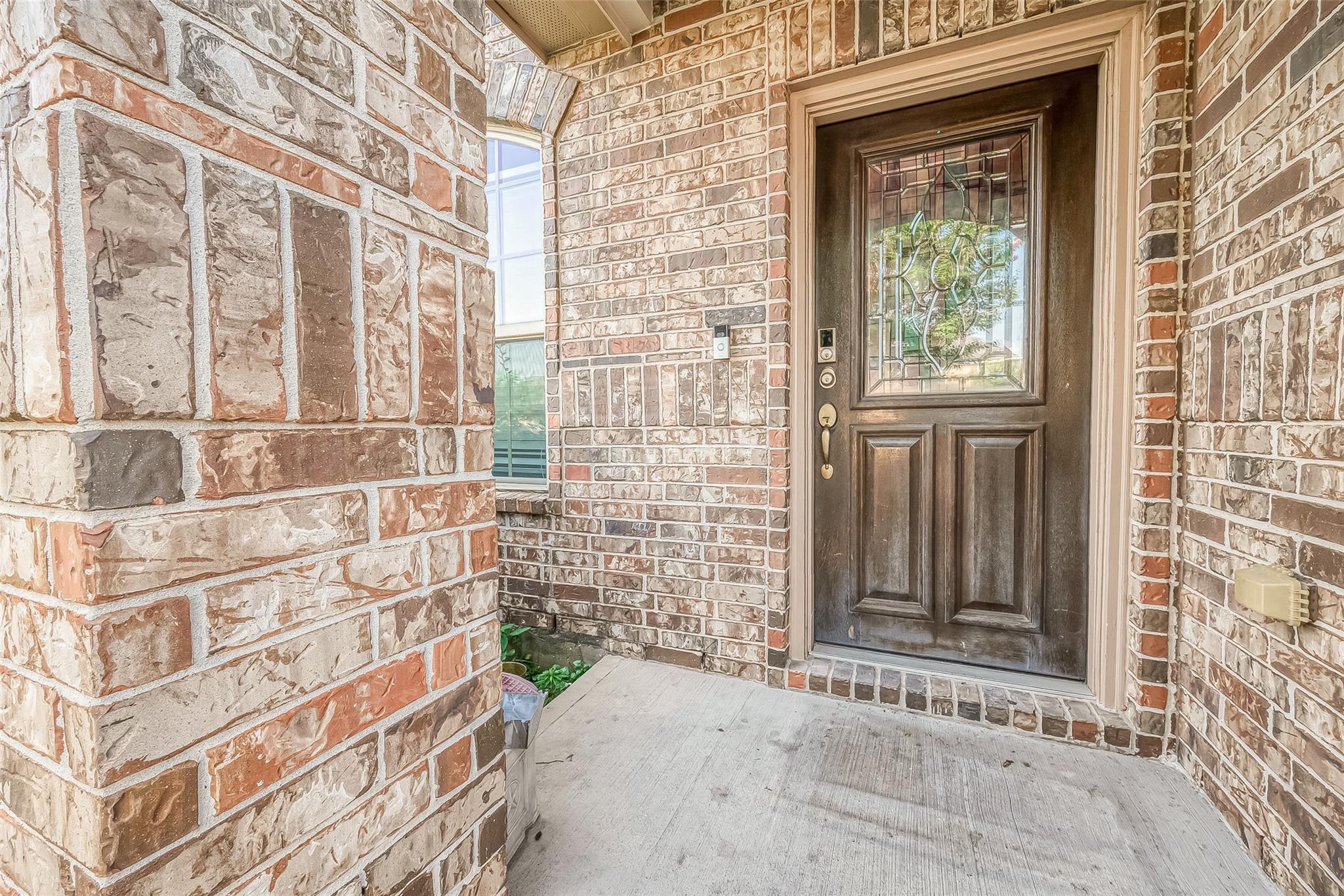 223 Sintra Lake Way