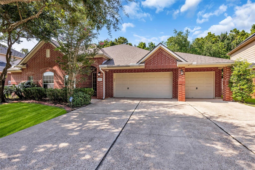 Photo of 12807 Winding Manor Drive, Houston, TX 77044 (MLS # 95011320)