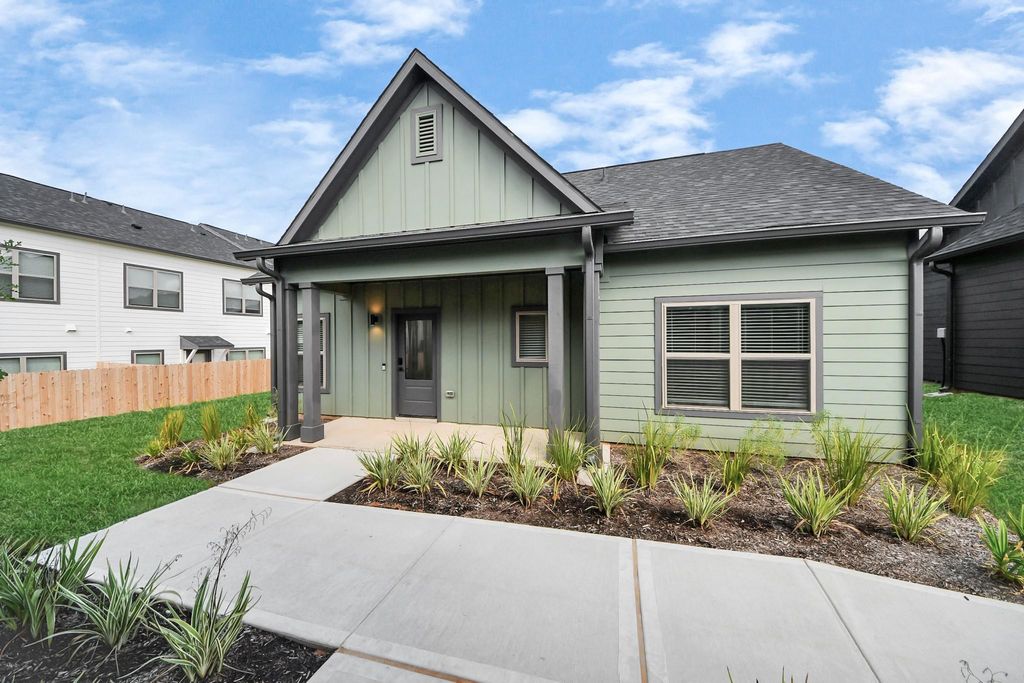 Photo of 7711 Longmire Road #57, Conroe, TX 77304 (MLS # 68281449)