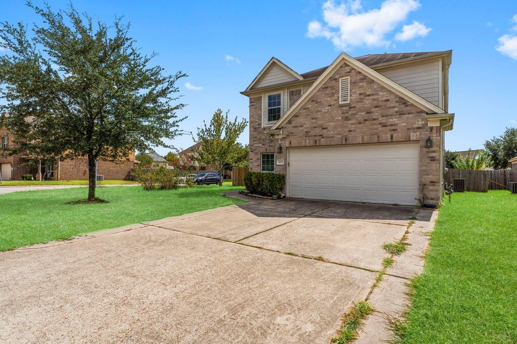 Photo of 5110 Forest Terrace Drive, Spring, TX 77373 (MLS # 55103770)