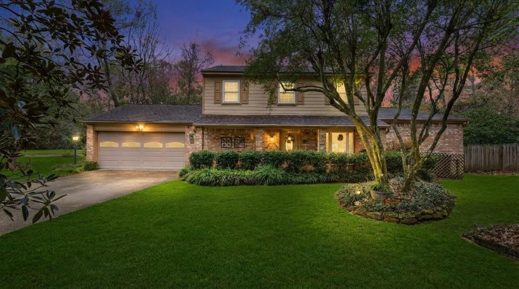 Photo of 18 Still Glen Court, Spring, TX 77381 (MLS # 54934471)