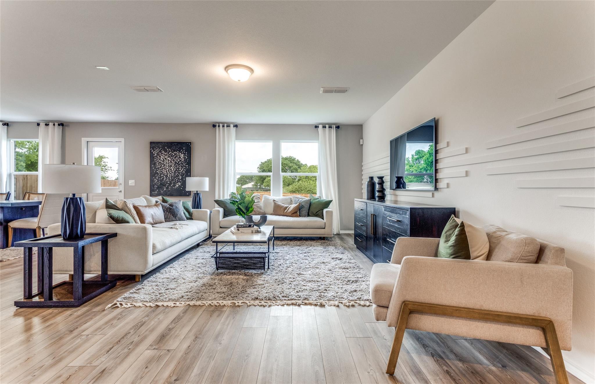 926 Silver Buckle Lane