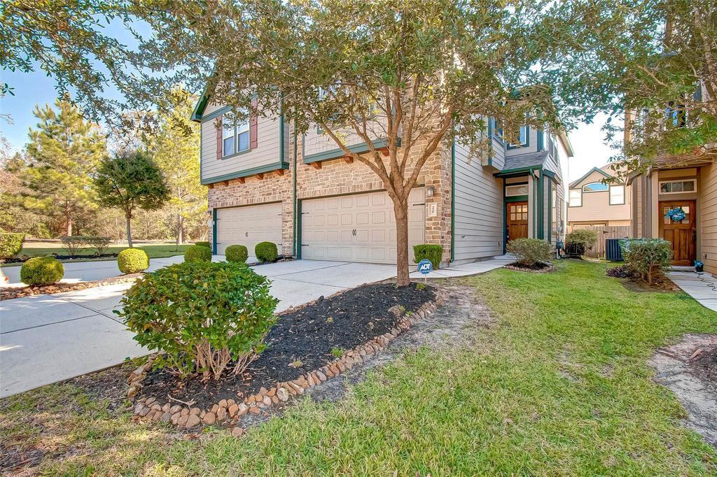 Photo of 20 Cheswood Manor Court, The Woodlands, TX 77382 (MLS # 14983102)