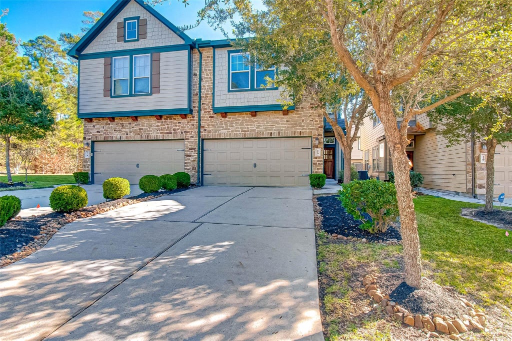 Photo of 20 Cheswood Manor Court, The Woodlands, TX 77382 (MLS # 14983102)