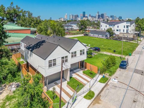 Photo of 3620 Sauer Street #B, Houston, TX 77004 (MLS # 44884135)