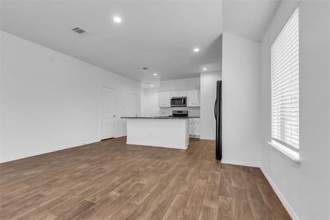 Tiny photo for 21430 Sacred Grove Street, New Caney, TX 77357 (MLS # 44318717)