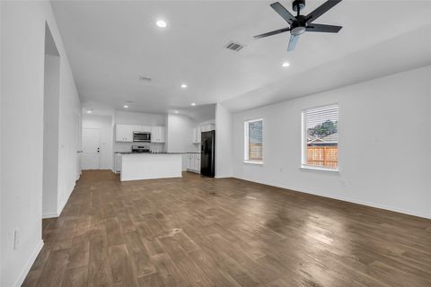 Tiny photo for 21430 Sacred Grove Street, New Caney, TX 77357 (MLS # 44318717)