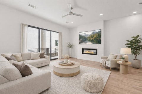 Photo of 1517 Vermont Street #B, Houston, TX 77006 (MLS # 16343231)