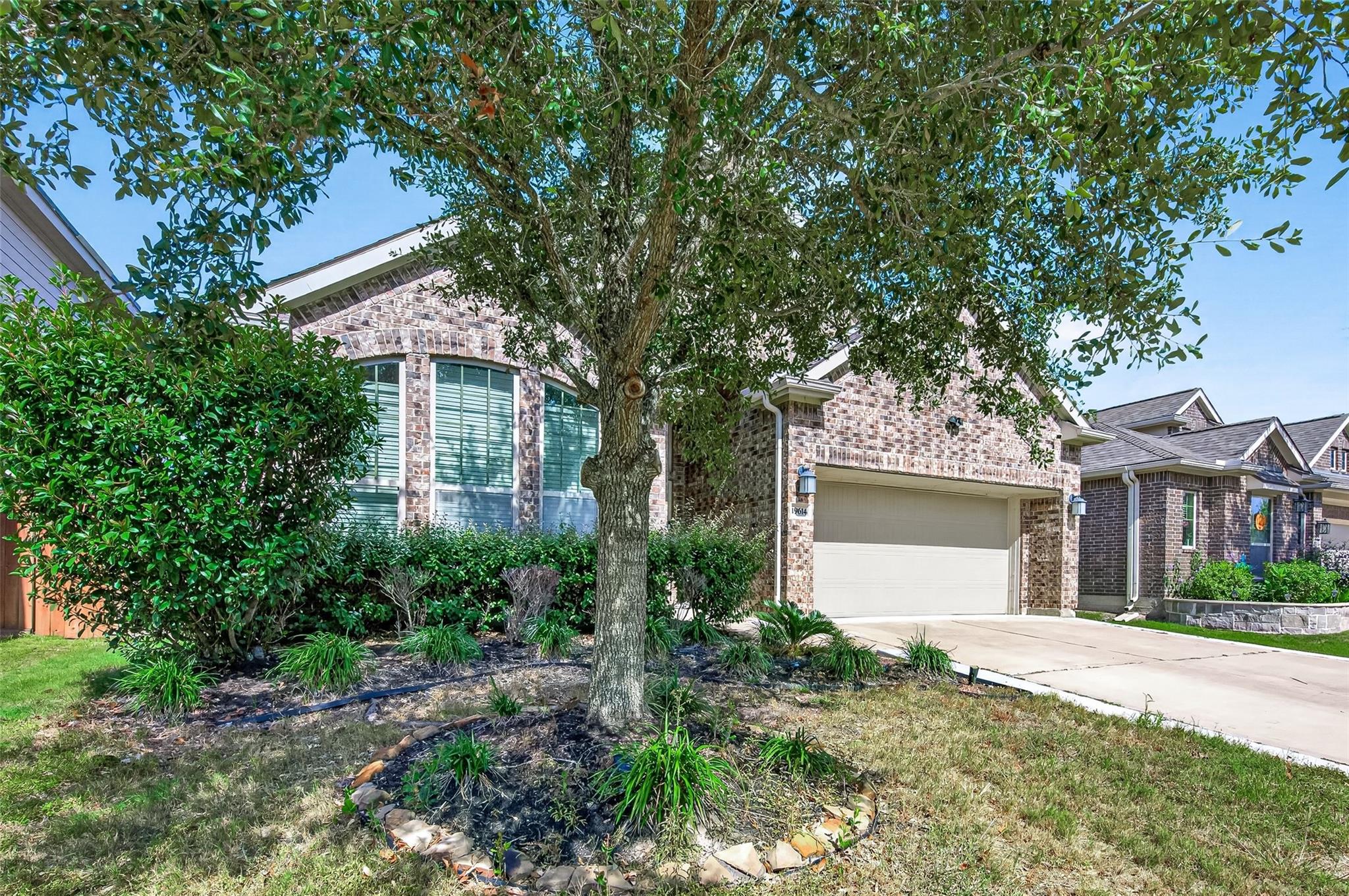 19614 Red Copper Lane