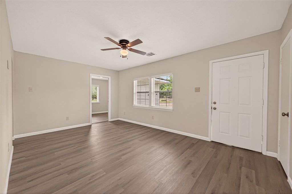 Photo of 14022 Rosecrest Drive, Houston, TX 77045 (MLS # 66167142)