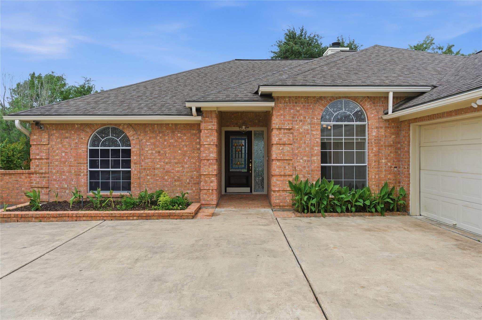 107 Forest Court