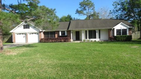 Photo of 803 Briarmeadow Avenue, Friendswood, TX 77546 (MLS # 63267870)