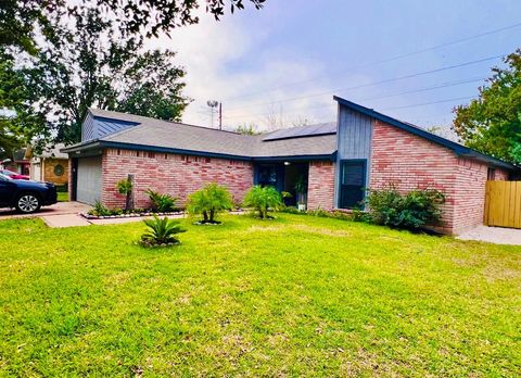 Photo of 10807 Spring Harvest Drive, Houston, TX 77064 (MLS # 28233803)