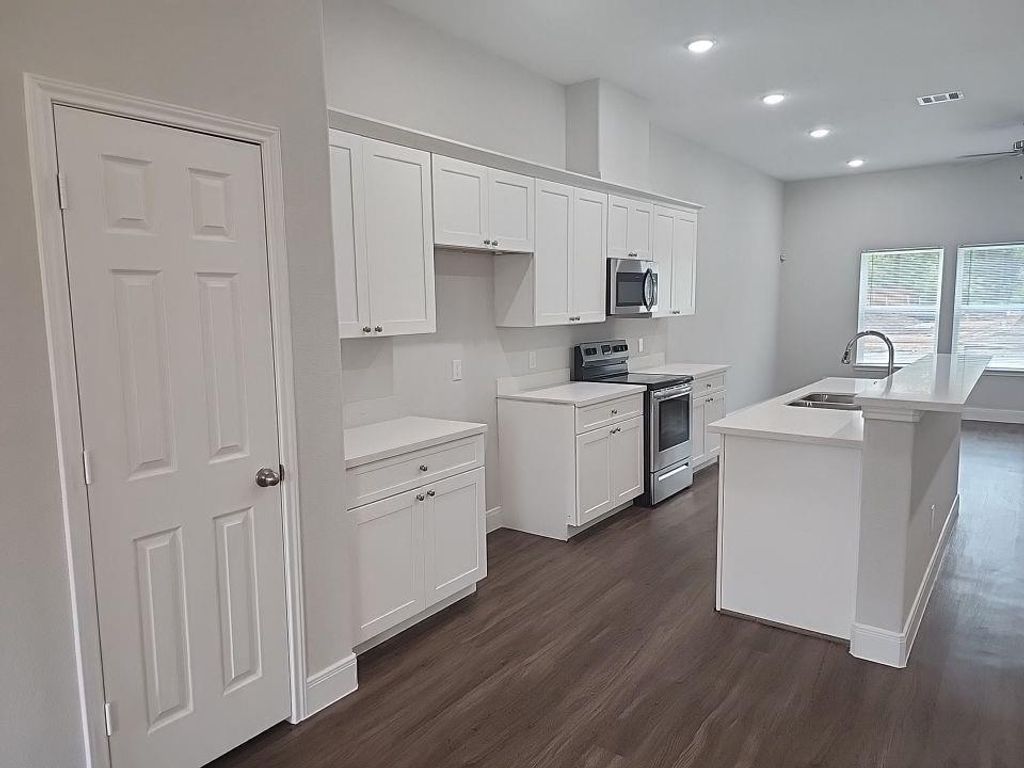 Photo of 832 Elkhart Street #C, Houston, TX 77091 (MLS # 81893905)