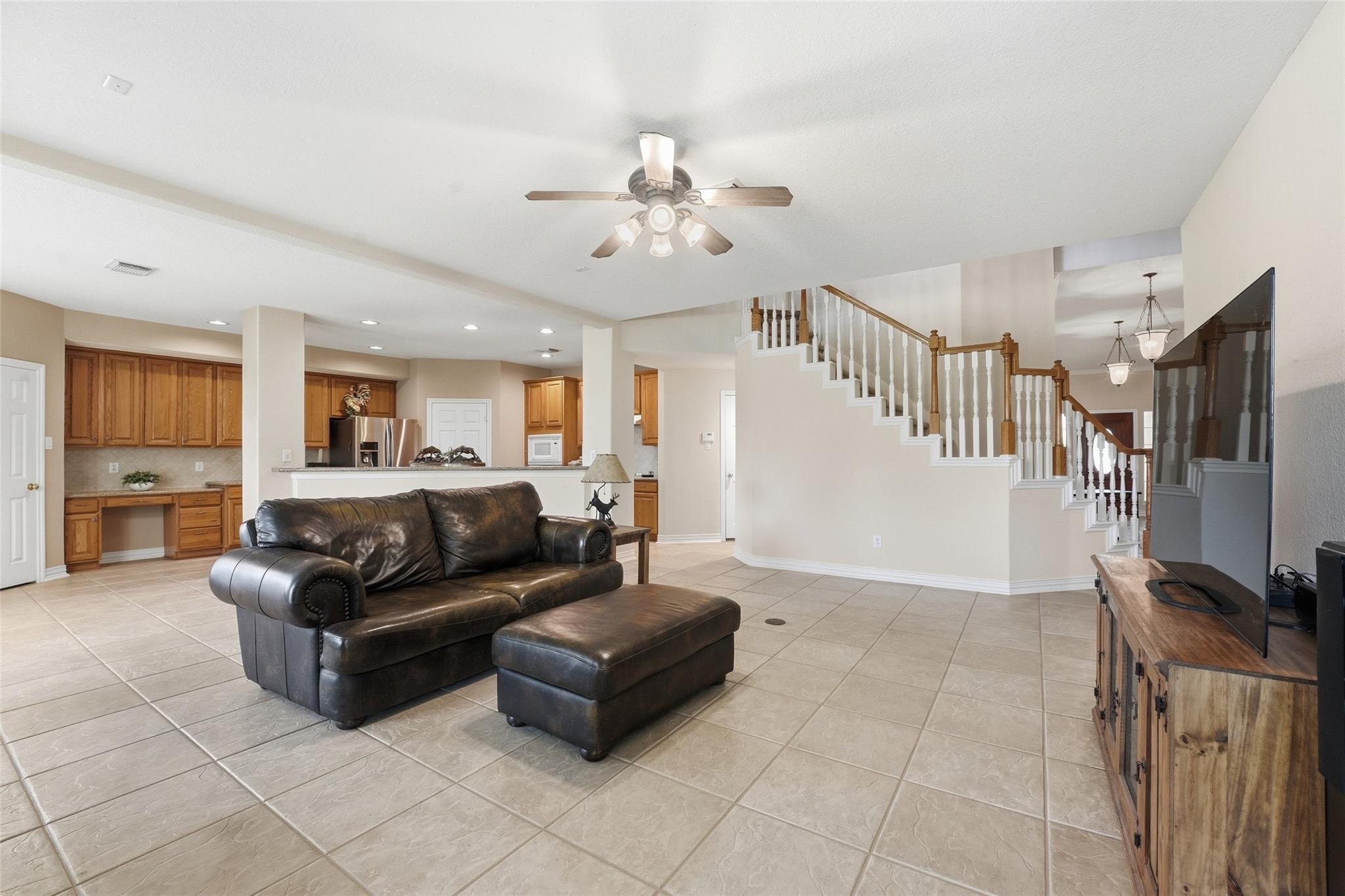 14203 Chapel Hollow Lane