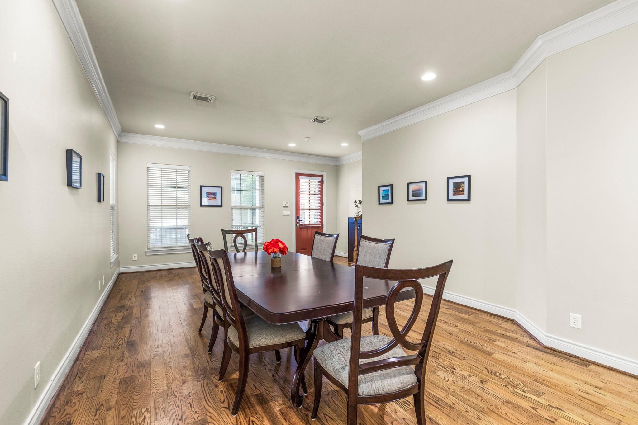 821 W 26th Street