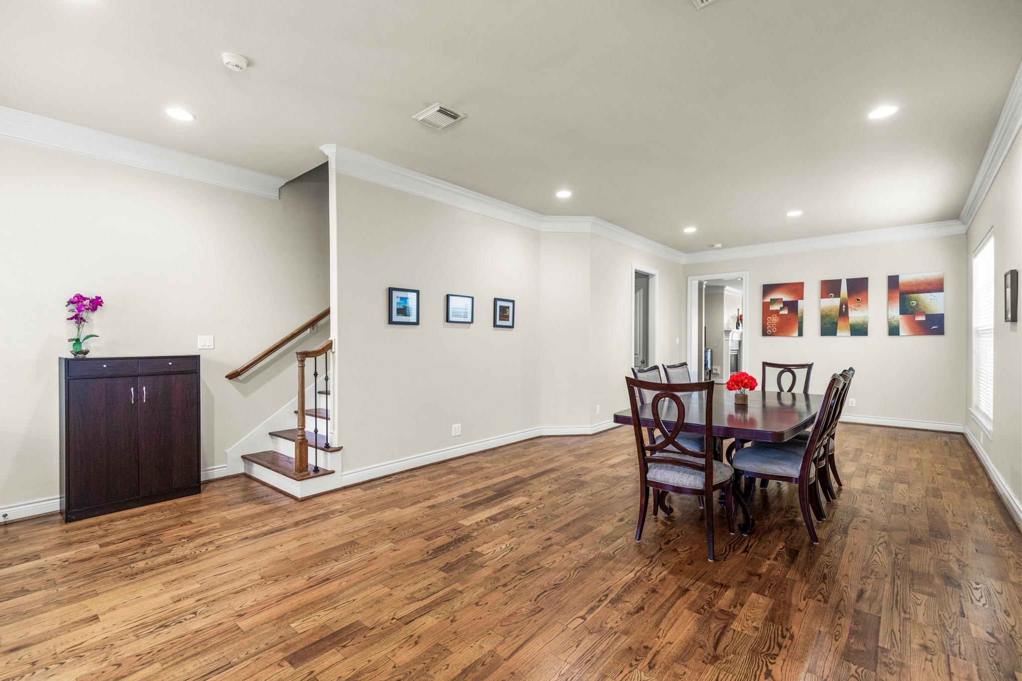 821 W 26th Street