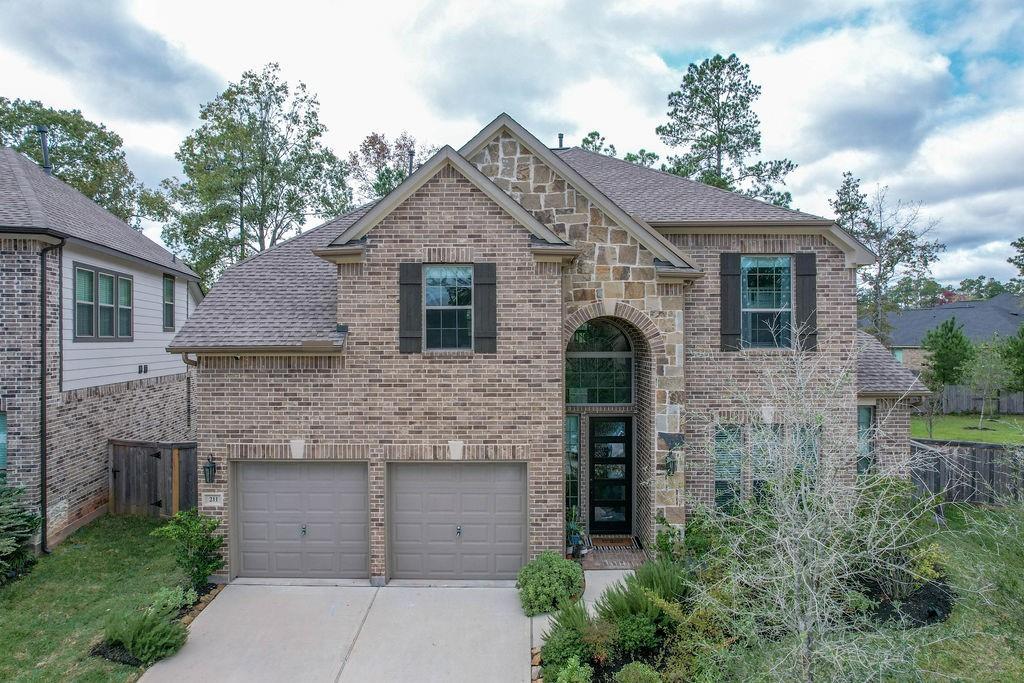 211 Castle Combe Court