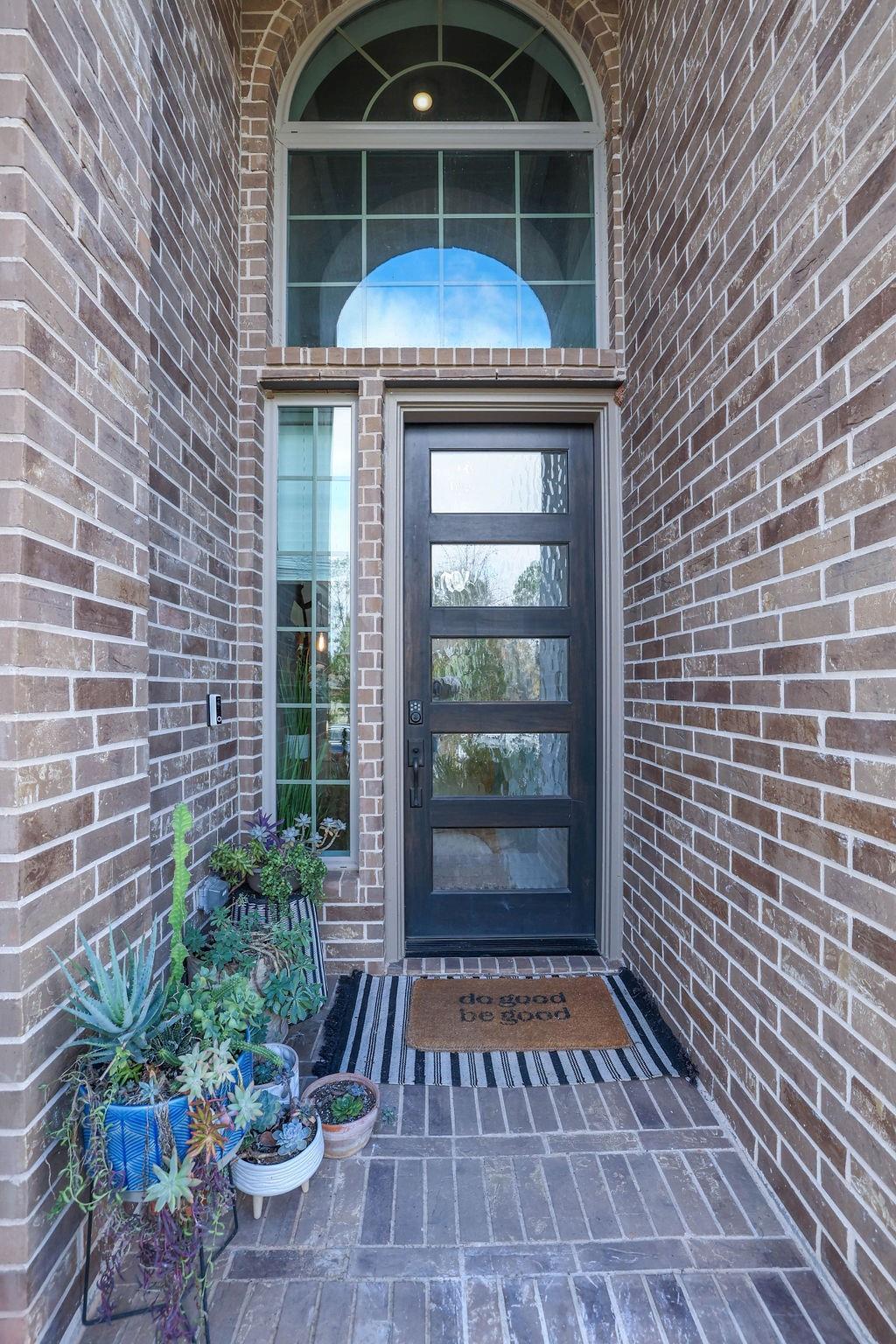 211 Castle Combe Court