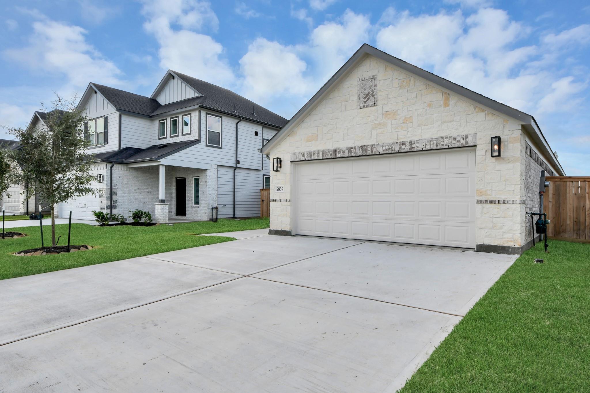 5839 Madison Trail Drive