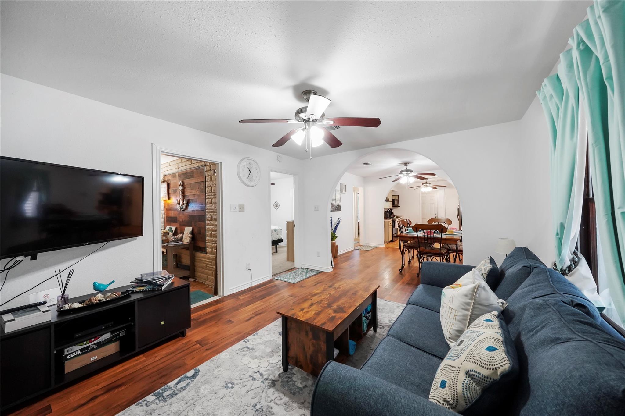 6120 Avenue Q 1/2
