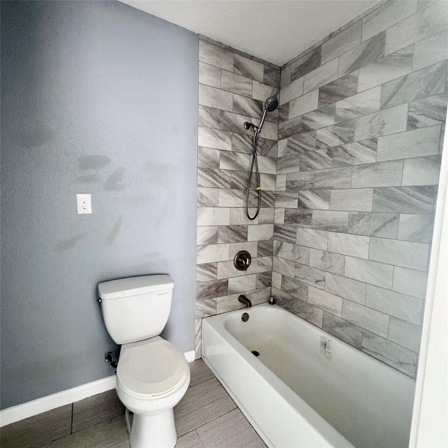 116 E Jack Street 1/2