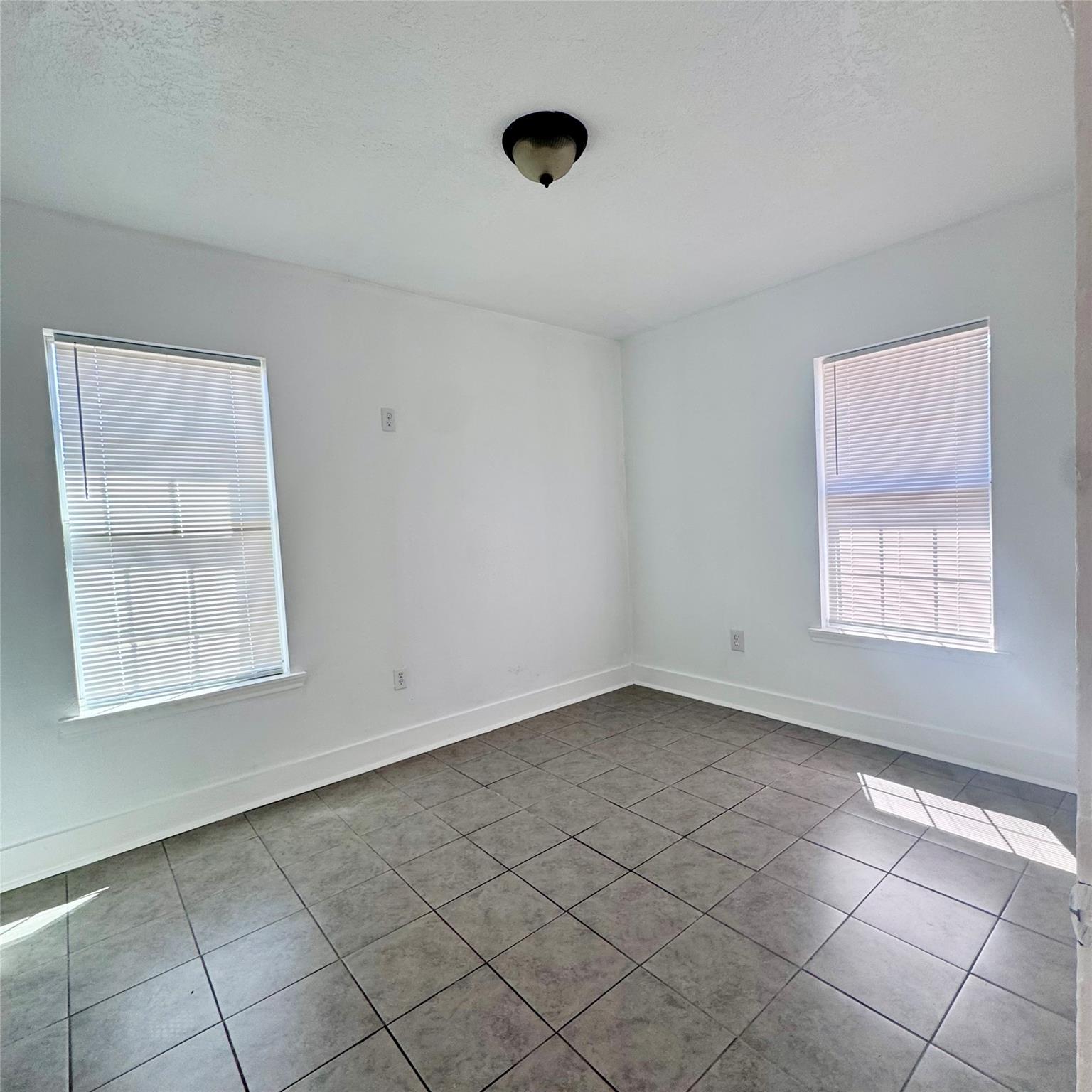116 E Jack Street 1/2