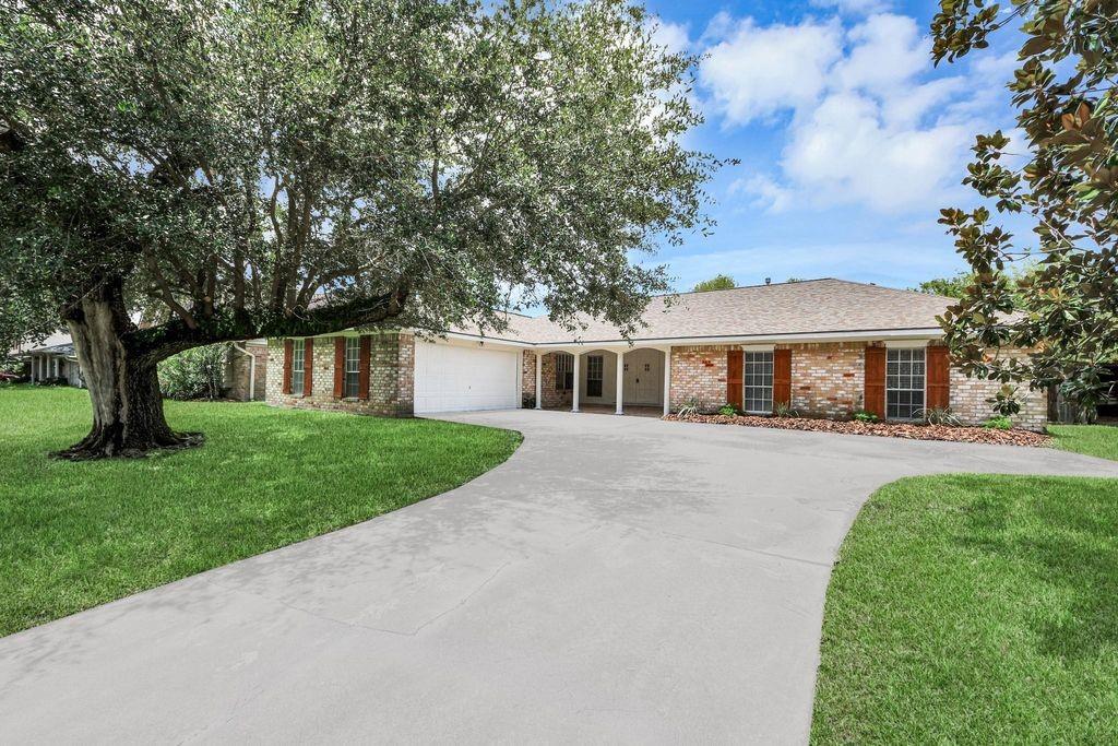 2814 Spyglass Lane