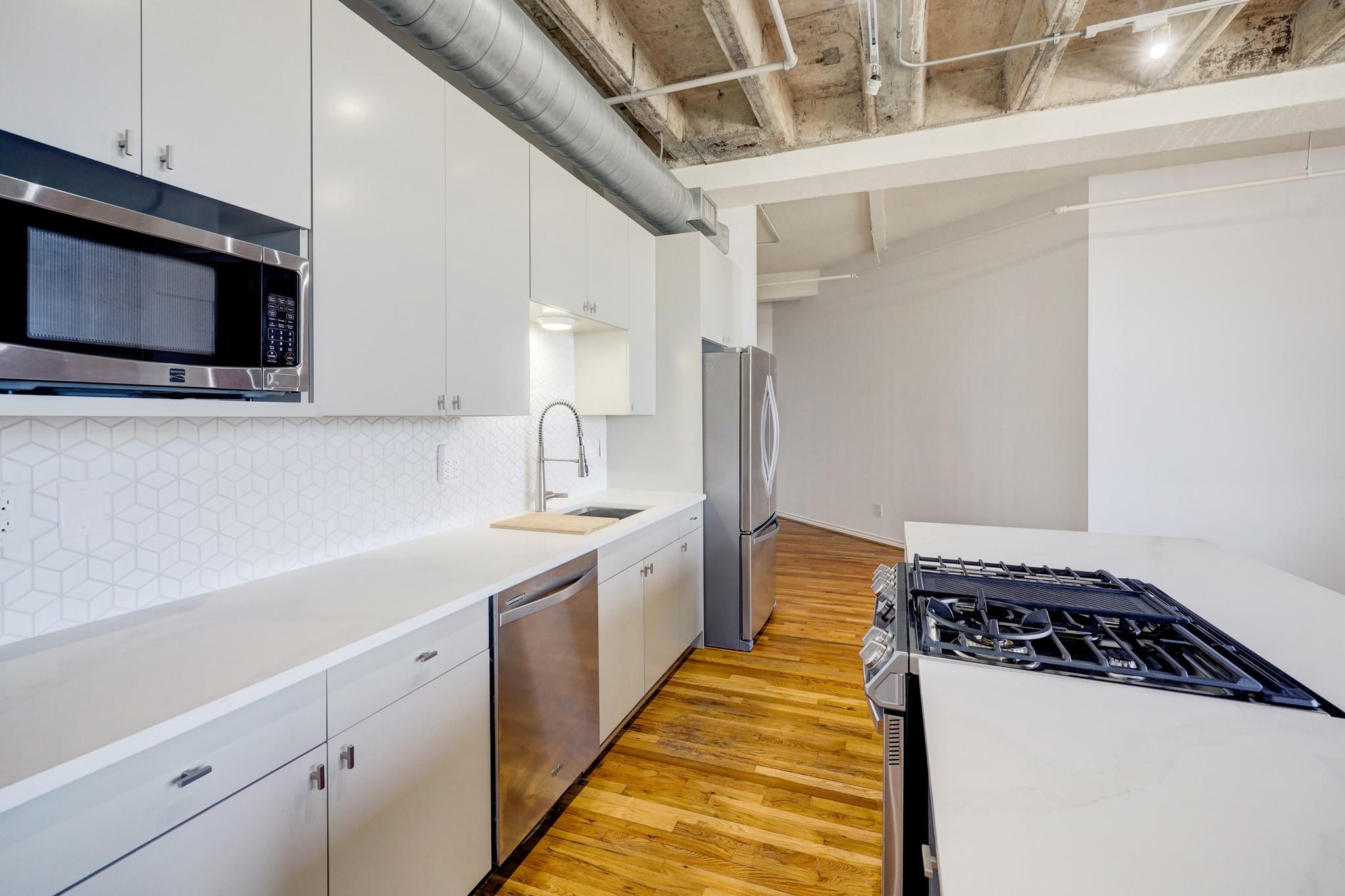 201 Main Street 6D