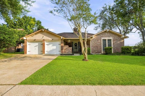 Photo of 1509 N Park Side Drive, Deer Park, TX 77536 (MLS # 78364502)