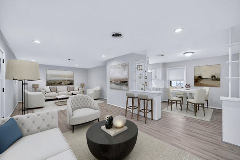 Photo of 5014 Viking Drive, Houston, TX 77092 (MLS # 8658432)