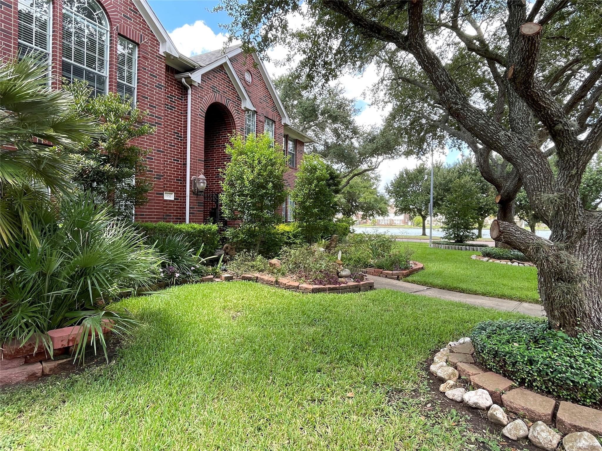 1951 Lake Winds Drive