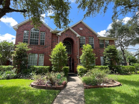Photo of 1951 Lake Winds Drive, Missouri City, TX 77459 (MLS # 66911720)