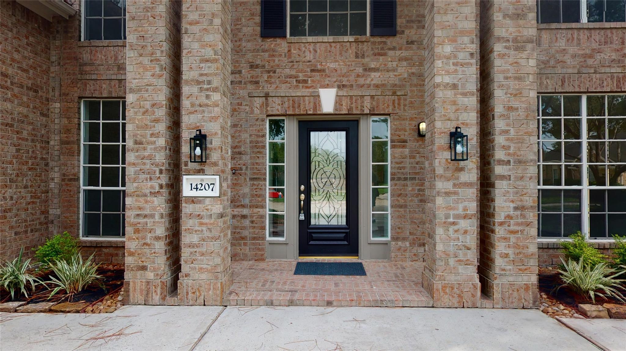 14207 Begonia Estates Court