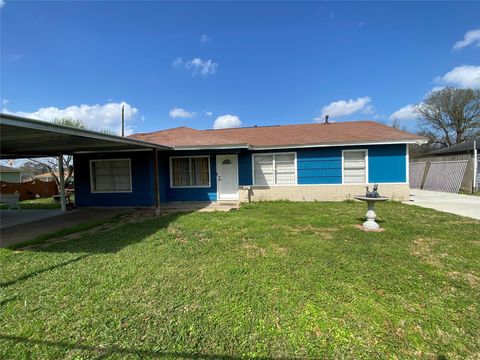 Photo of 15513 Vonnett Street, Channelview, TX 77530 (MLS # 60724639)
