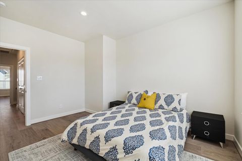 Tiny photo for 10614 Cascade Ledge Lane, Houston, TX 77025 (MLS # 43867350)