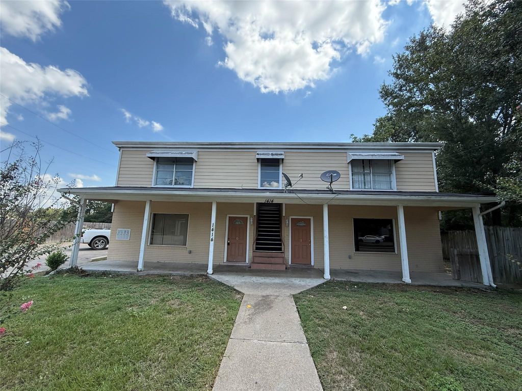 Photo of 1414 East Avenue #B, Katy, TX 77493 (MLS # 93965839)