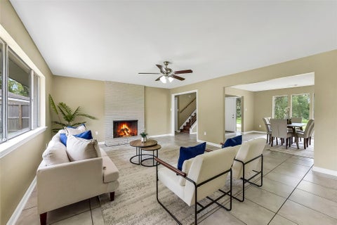 Photo of 15503 Wandering Trail, Friendswood, TX 77546 (MLS # 33759390)