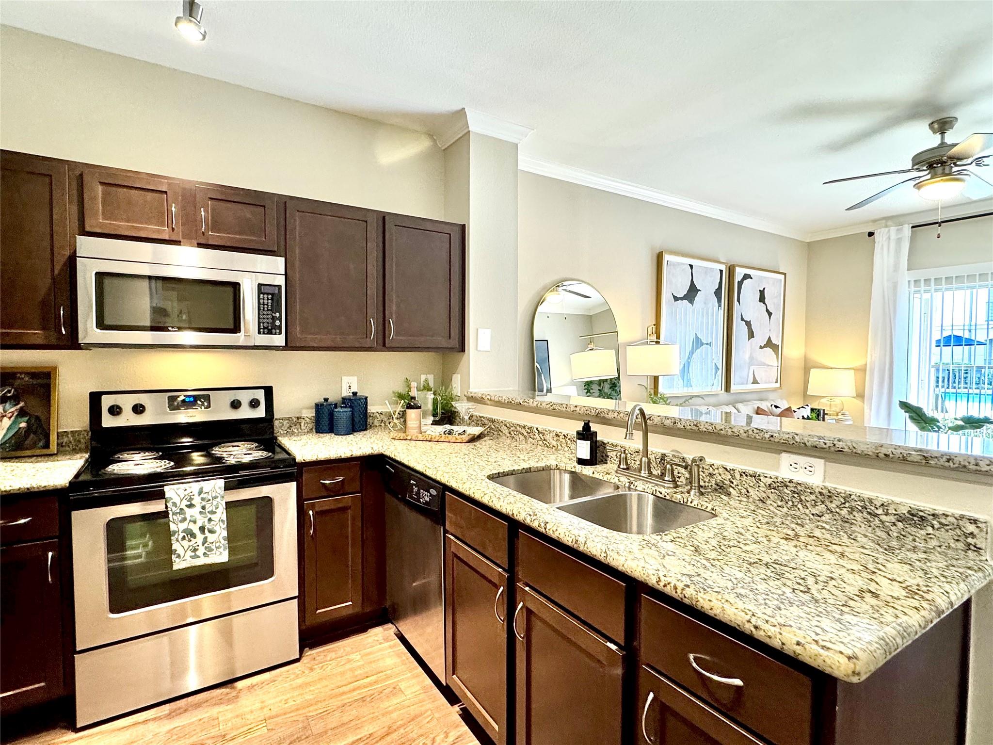 702 Hadley Street 8115