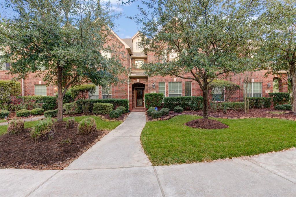 Photo of 22 Bettina Lane, The Woodlands, TX 77382 (MLS # 5869076)