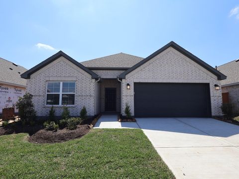 Homes For Sale - 14117 Baikal Manor Drive<br/> Santa Fe, TX 77510