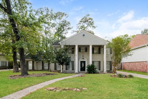Photo of 17327 Rolling Creek Drive, Houston, TX 77090 (MLS # 86105466)