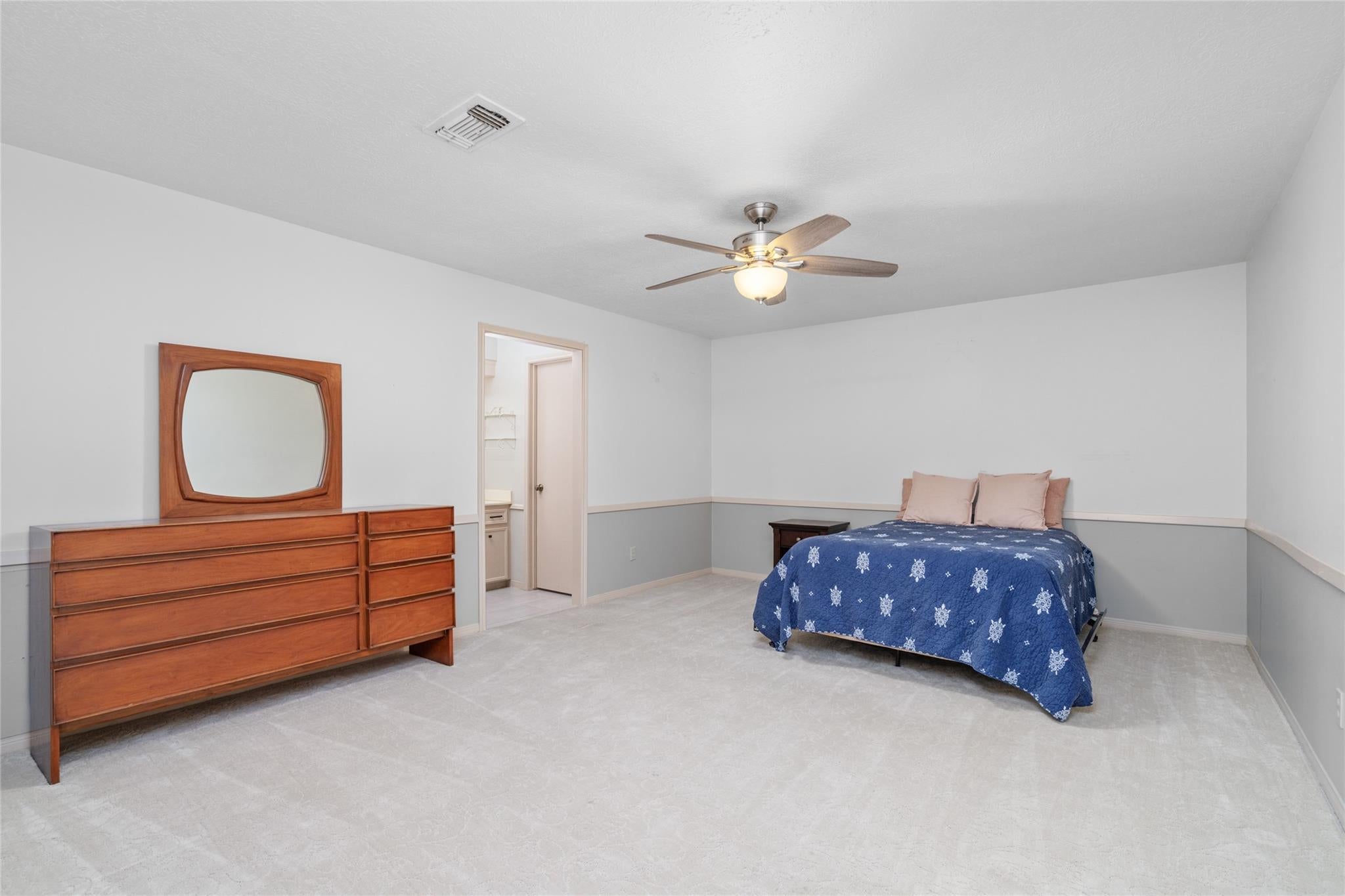 7015 Rosebrook Circle