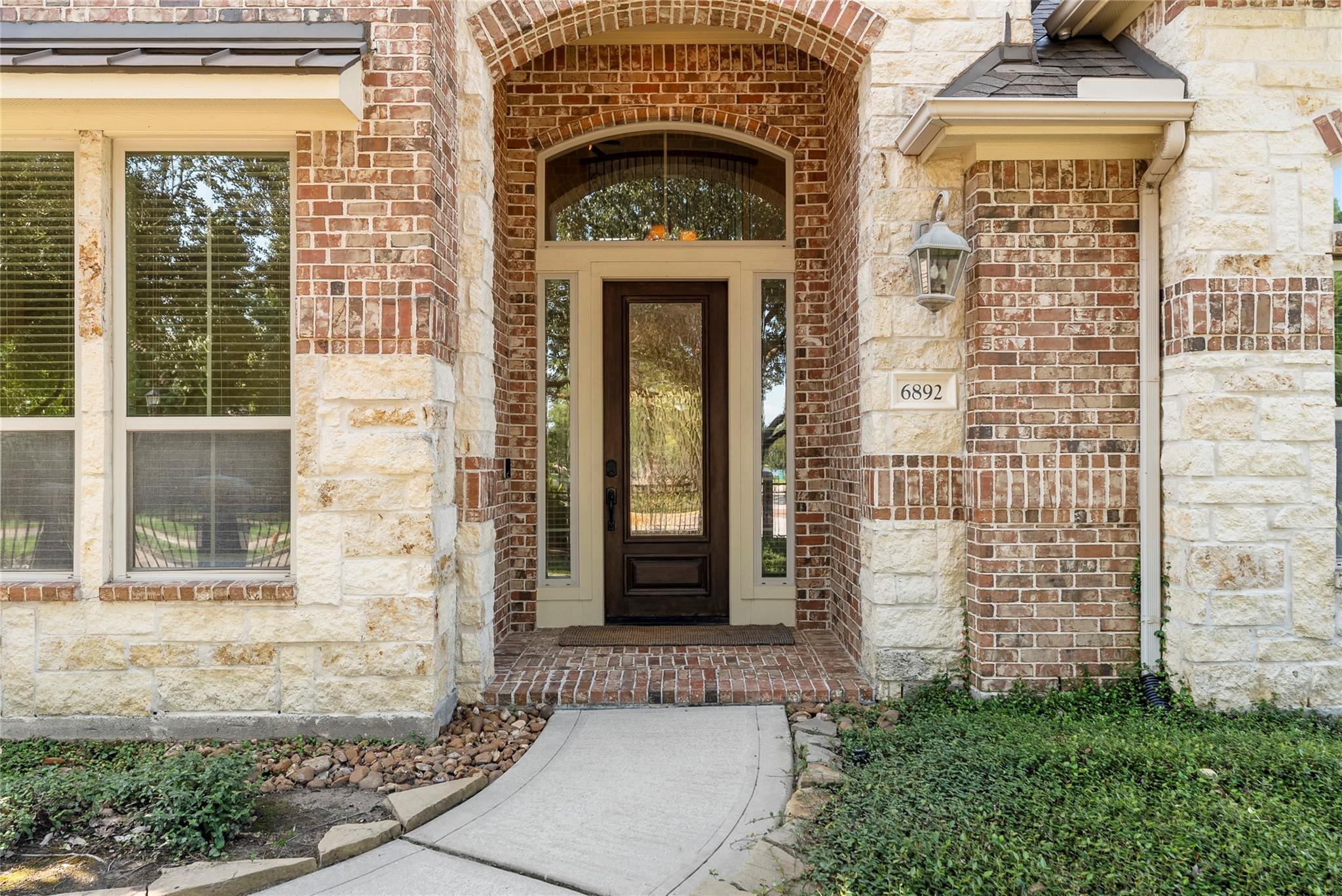 6892 Lake Paloma Trail