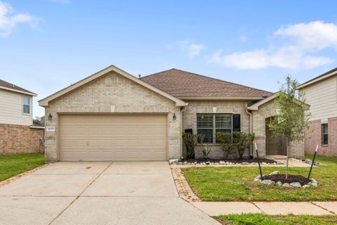 Photo of 16218 Cole Bridge Lane, Cypress, TX 77429 (MLS # 53901426)