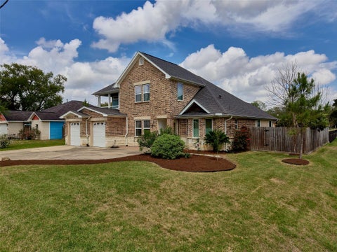 Homes For Sale - 4219 Redbud Street<br/> Houston, TX 77051