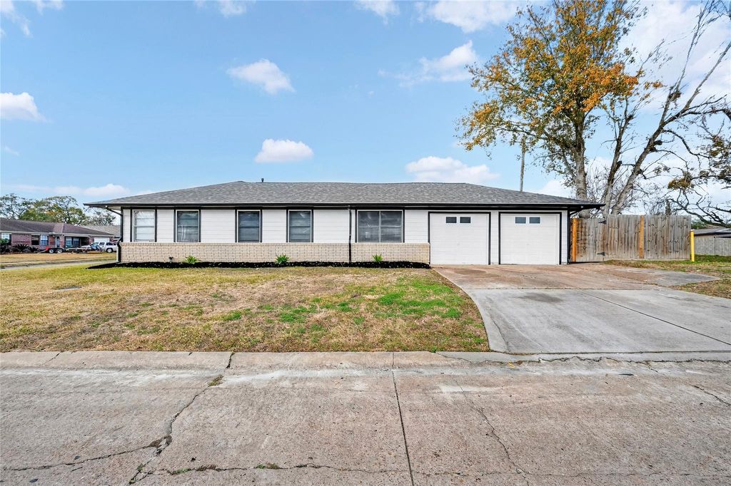 Photo of 507 Sherman Avenue, Pasadena, TX 77503 (MLS # 3848309)