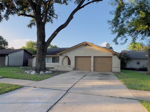 Photo of 9614 Ravensworth Drive, Houston, TX 77031 (MLS # 24724795)